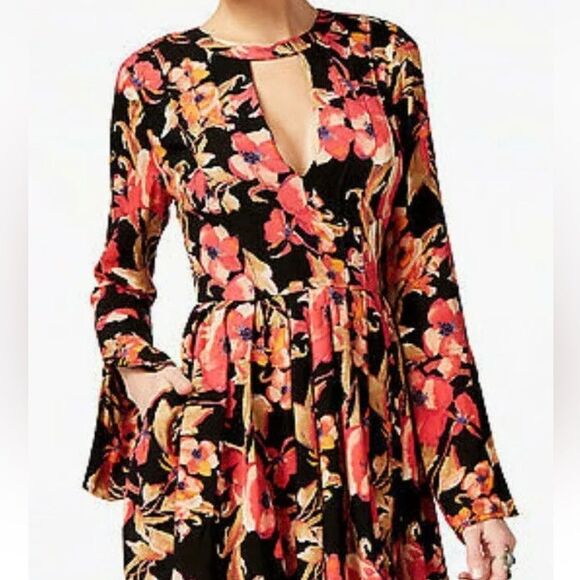 Free People Dresses & Skirts - Free People Floral Dress(size 6)